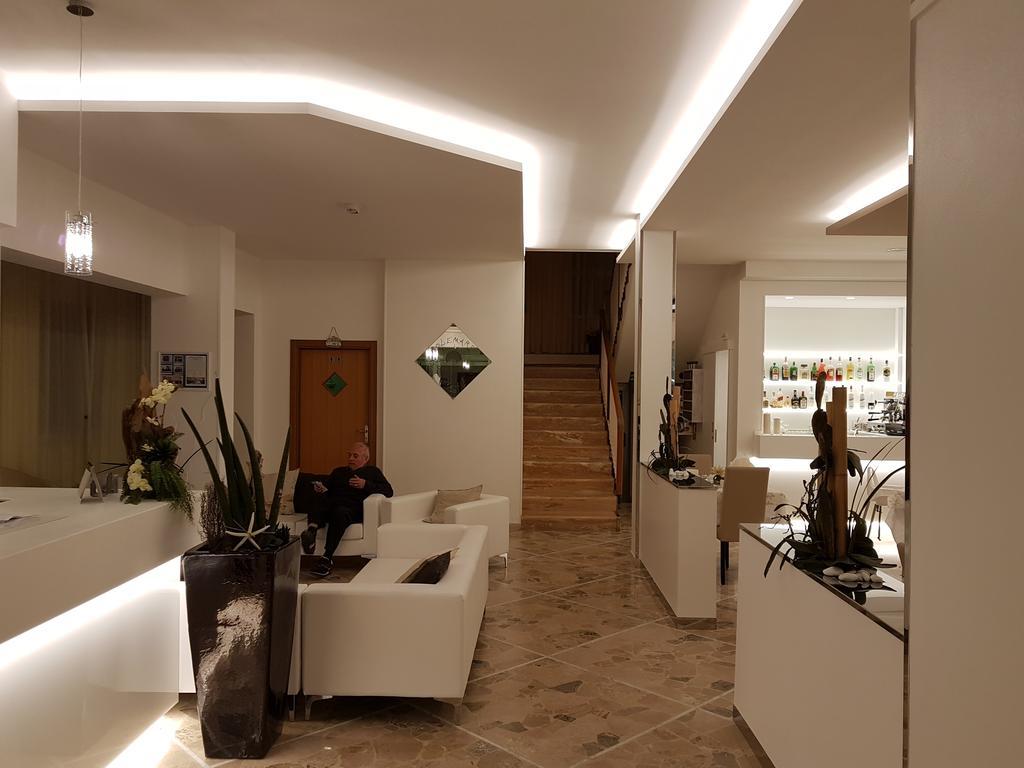 Hotel Solemare Cesenatico Εξωτερικό φωτογραφία